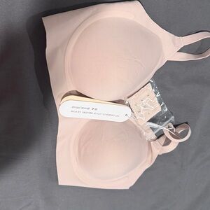 NWT seamless bra no underwire